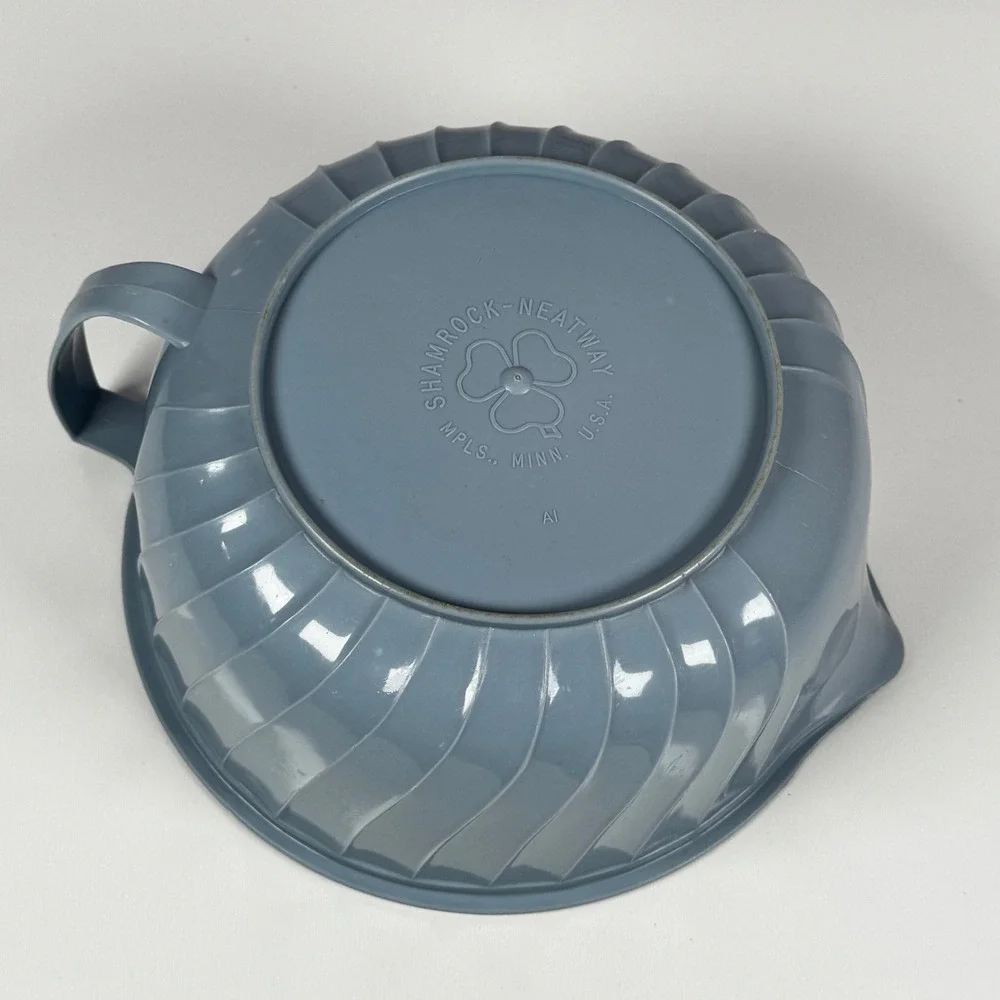 Vintage Shamrock Neatway Blue Swirl 2.5 QT Plastic Mixing Batter Bowl 10Cup READ
